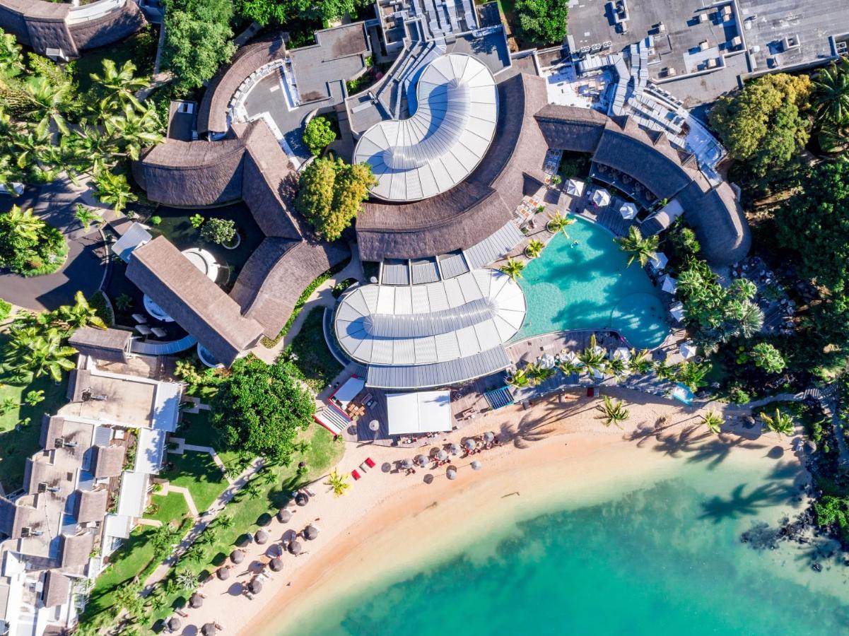 Lux* Grand Gaube Resort & Villas Екстер'єр фото Aerial view of the resort
