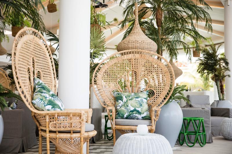 Lux* Grand Gaube Resort & Villas Екстер'єр фото The interior of the hotel
