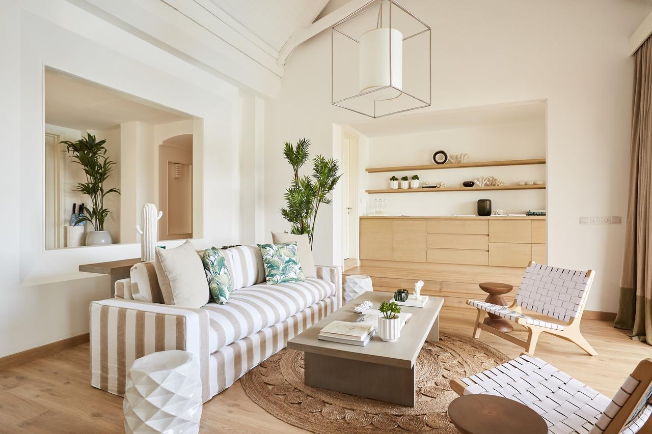 Lux* Grand Gaube Resort & Villas Екстер'єр фото A living room at the 1 Hotel South Beach
