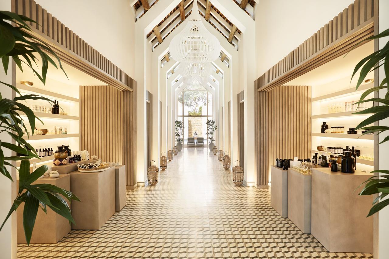 Lux* Grand Gaube Resort & Villas Екстер'єр фото The Spa at The Standard, East Village