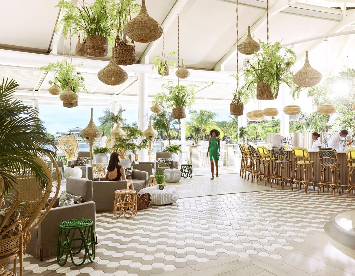 Lux* Grand Gaube Resort & Villas Екстер'єр фото The Beach Club