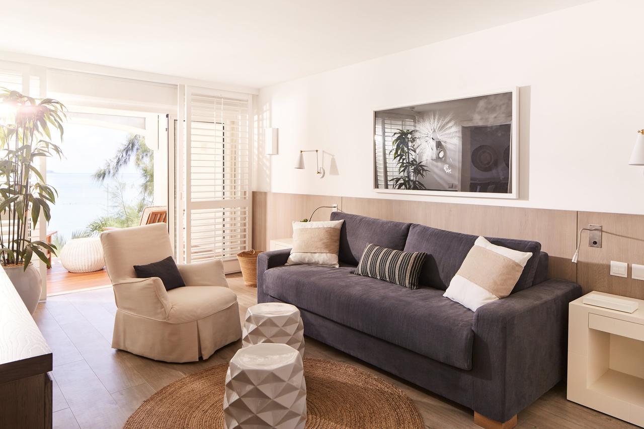 Lux* Grand Gaube Resort & Villas Екстер'єр фото A living room