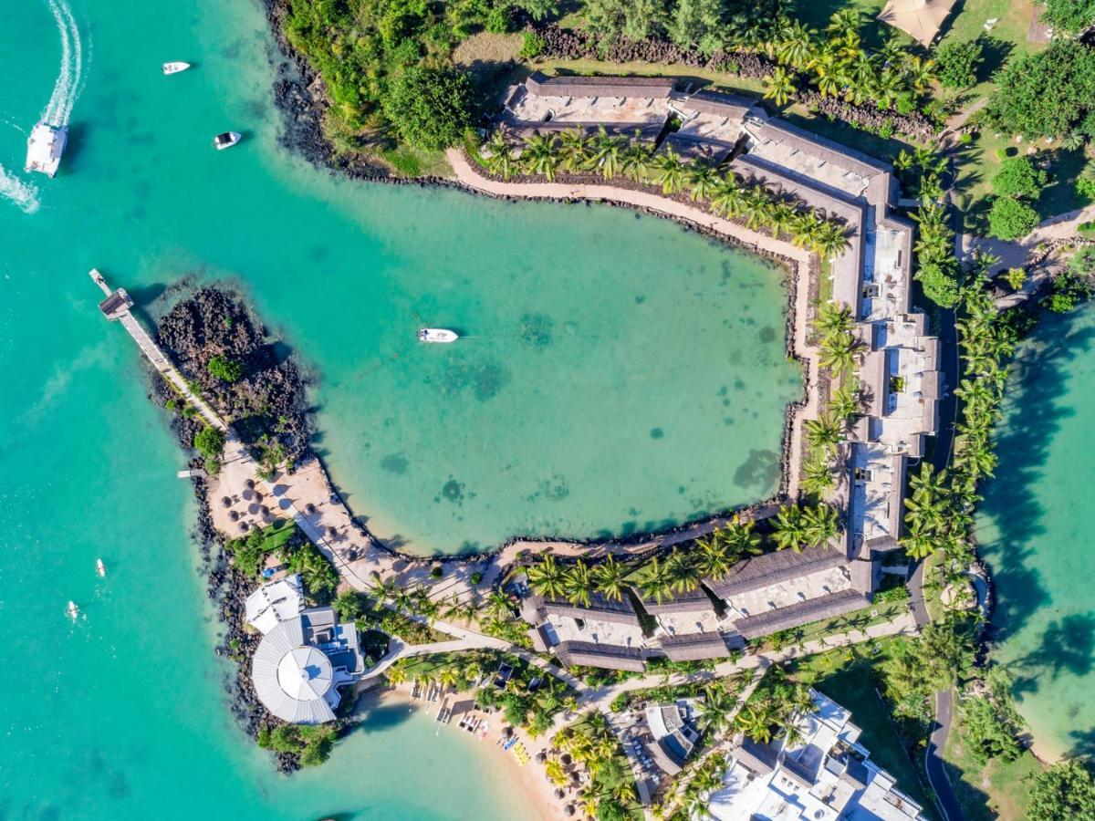 Lux* Grand Gaube Resort & Villas Екстер'єр фото Aerial view of the resort
