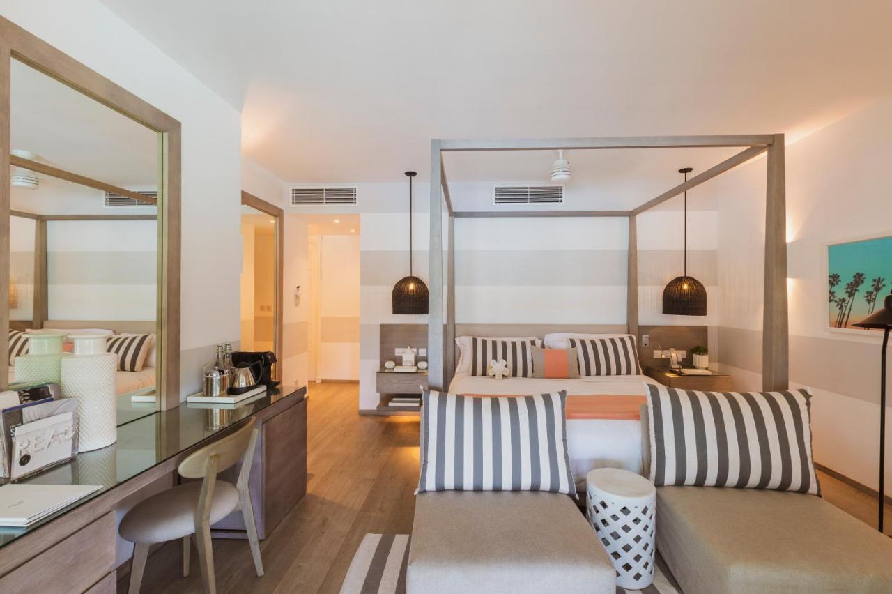 Lux* Grand Gaube Resort & Villas Екстер'єр фото Deluxe room